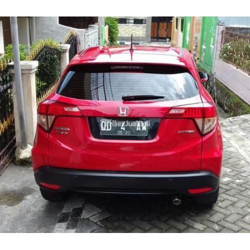 Honda HRV E 1 5 CVT 2015 Matic Warna Merah Bagus Mulus Bagus Orisinil