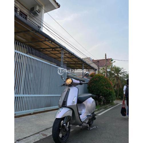 Motor Vespa Primavera Iget Abs Tahun Warna Silky Grey Mulus Surat