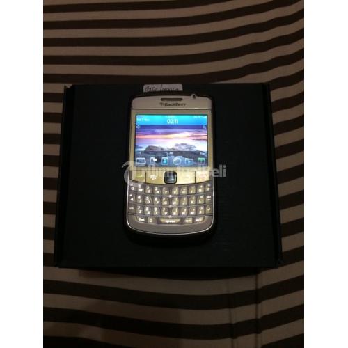 harga hp bb onyx 2