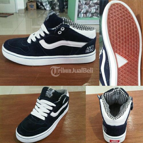 anti hero vans