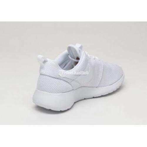 womens nike roshe one all white