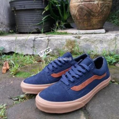 vans old skool navy gum sole