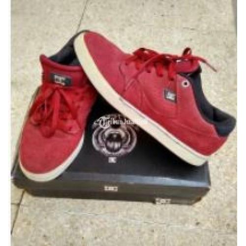 sepatu skate dc