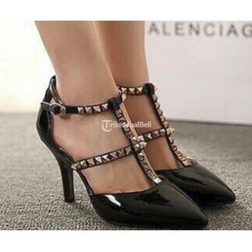 heels valentino harga