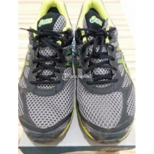 harga sepatu asics gel cumulus 16