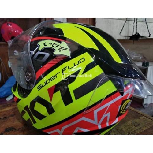 spoiler kyt r10 super fluo