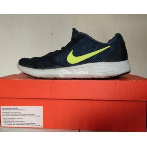 nike revolution size 10