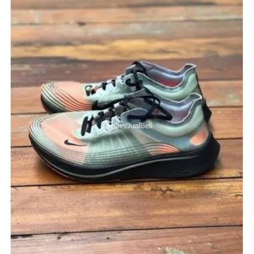 harga nike zoom fly sp