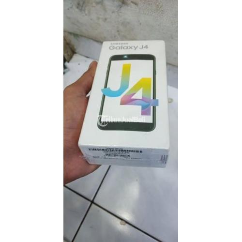 Hp Samsung J4 2018 Murah Kondisi Baru Segel 4g Lte Warna Gold Di Bekasi