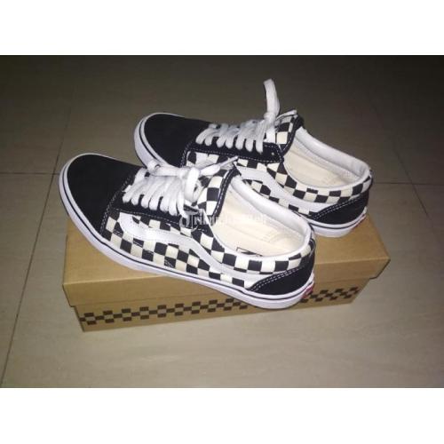 sepatu vans old skool checkerboard