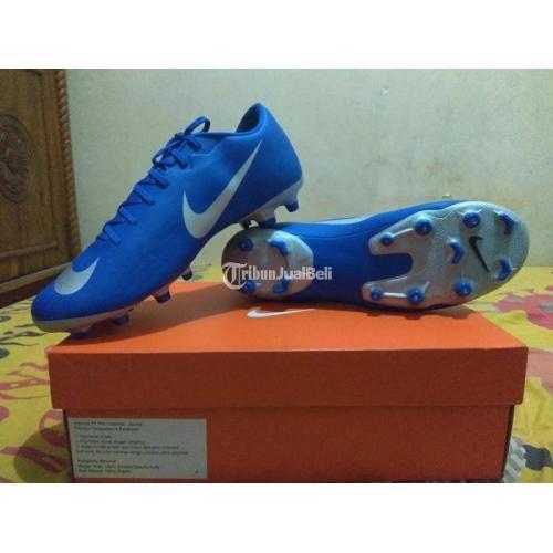 sepatu bola nike vapor academy