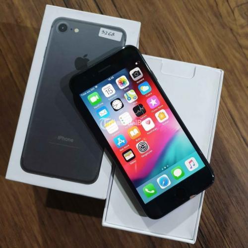 HP Iphone 7 Bekas Warna Black 32GB Mulus Lengkap Like New Murah di