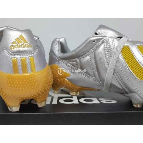 sepatu bola adidas predator