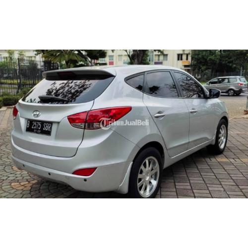  Hyundai  Tucson  GLS 2012 Silver Bekas  Bagus Mobil Terawat 