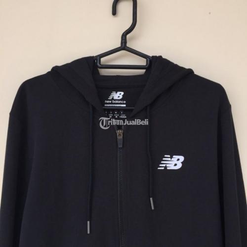 harga hoodie new balance