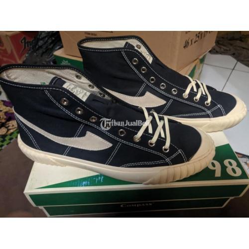 sepatu premium vintage
