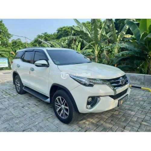 Mobil Bekas  Toyota Fortuner  VRZ  AT Diesel 2022 Surat 