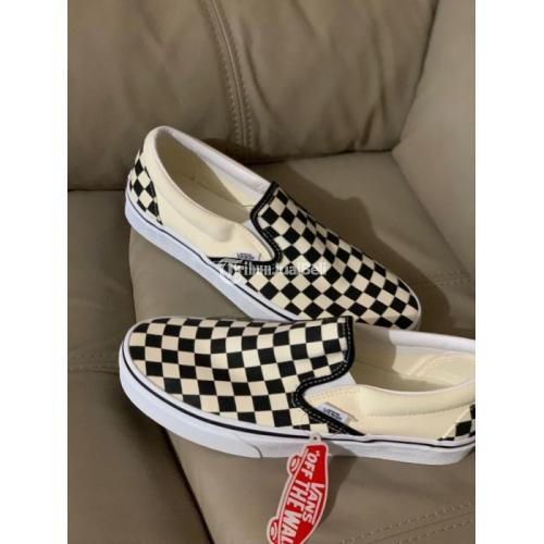 sepatu vans slip on checkerboard