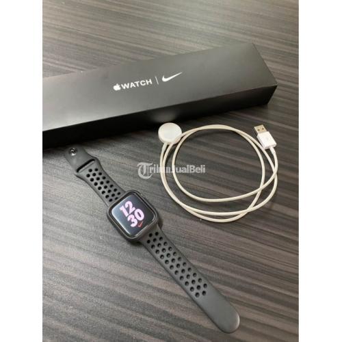 apple watch se nike series