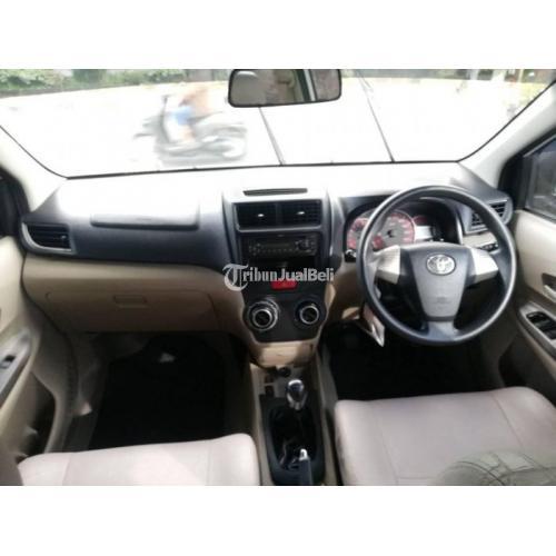 Mobil Toyota Avanza G 2014 White Bekas Tangan 1 Low KM Bisa Kredit - Badung