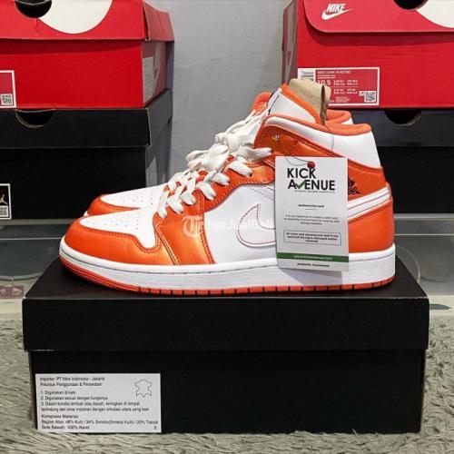 sepatu jordan orange