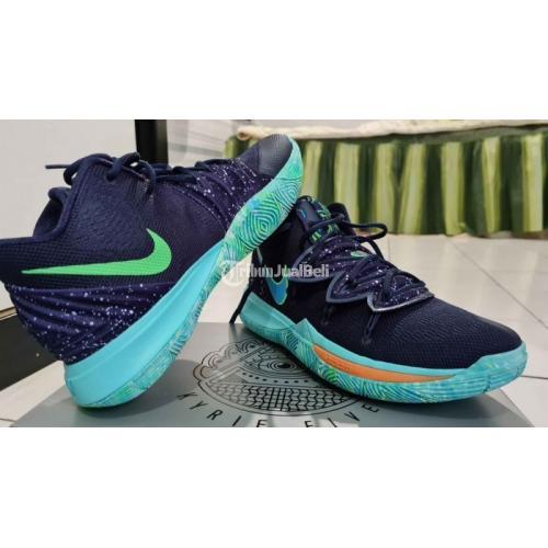 sepatu kyrie irving 5