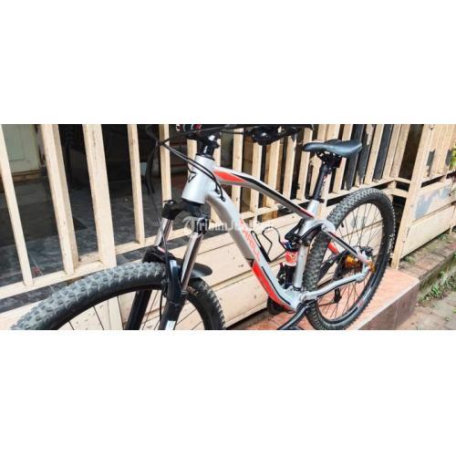 Sepeda Thrill Fervent 1.0 Size M Bekas Kondisi Normal Mulus Siap Pakai 