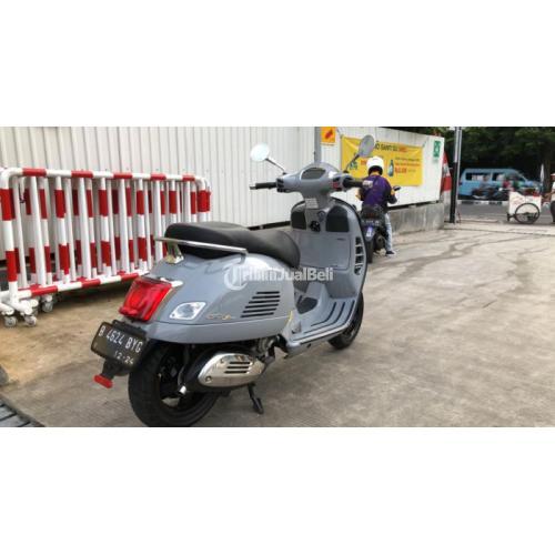 Motor Vespa GTS 300 SUPER TECH hp-e 2019 Bekas Terawat Pajak Panjang - Jakarta Barat
