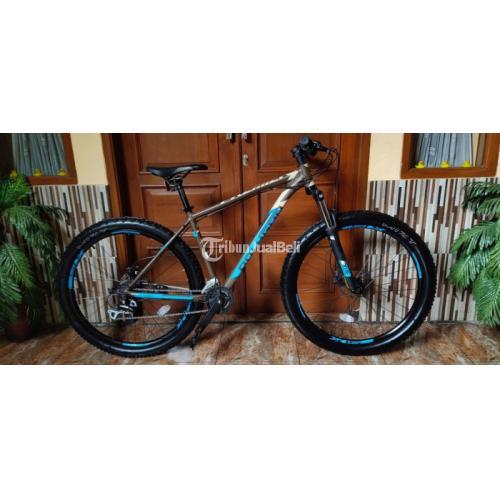Sepeda MTB Polygon Premier 4 2022 Like New Size 27.5 Speed 8X2 Second Normal - Bandung