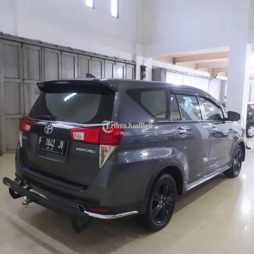 Mobil Toyota Innova Venturer 2.4 2020 AT Bekas Pajak Jalan Unit Istimewa Nego - Tangerang Selatan