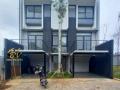 Dijual Rumah 3 Lantai  4KT 3KM Cluster Modern Minimalis Semi Furnished - Jakarta Selatan