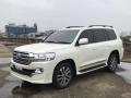 Mobil Toyota Landcruiser VX200 2019 4X4 Diesel Bekas Pajak Tertib Unit Istimewa Nego - Tangerang