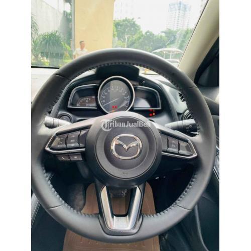 Mobil Mazda 2 R Facelift 2017 Bekas Terawat Pajak Panjang Surat Lengkap - Jakarta Selatan