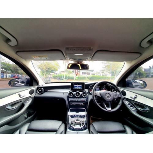 Mobil Mercedes Benz C200 W205 Avantgarde 2017 Black On Black Bekas Pajak On Istimewa - Tangerang
