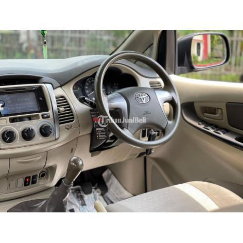 Mobil Toyota Kijang Innova 2.5 G Diesel 2014 MT Bekas Pajak Hidup Unit Terawat Istimewa Nego - Solo