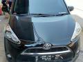 Mobil Toyota Sienta V 2017 Hitam Seken Normal Siap Pakai - Tegal
