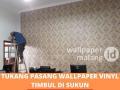 TUKANG PASANG WALLPAPER VINYL TIMBUL DI SUKUN