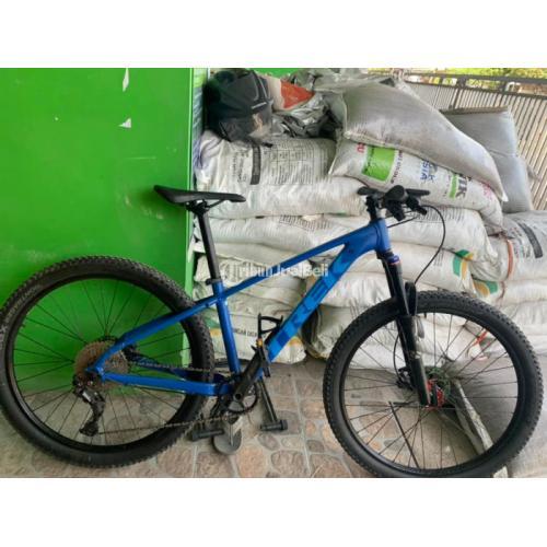 trek marlin 5 2020 blue