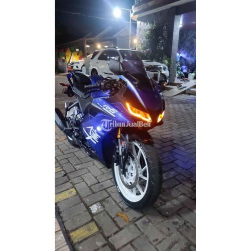 Motor Sport Yamaha R15 V3 2019 Bekas Tangan Pertama Surat Lengkap Full Orisinil - Tangerang