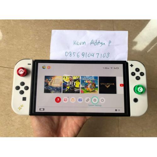 Konsol Game Nintendo Switch OLED Bekas Lengkap Normal Bonus Zelda BOTW - Gianyar