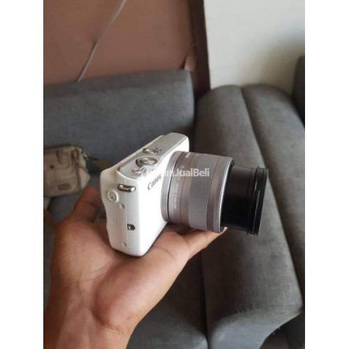 Kamera Mirrorless Canon M10 Bekas Mulus Nominus Flash Terang - Bogor