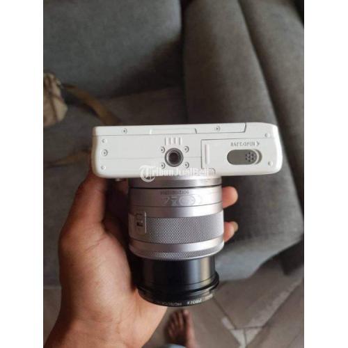 Kamera Mirrorless Canon M10 Bekas Mulus Nominus Flash Terang - Bogor