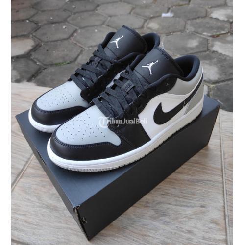 Sepatu Sneakers Air Jordan 1 Low Light Smoke Grey US 9 BNIB - Tangerang Selatan