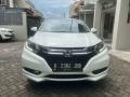 Mobil Honda HRV Prestige Tahun 2017 Bekas Warna putih Siap Pakai - Madiun