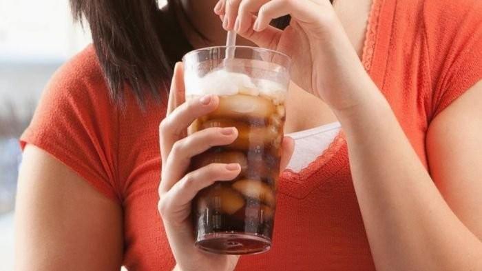 Meski Menyegarkan Ini Bahayanya Terlalu Sering Minum Es Teh Blog 6865