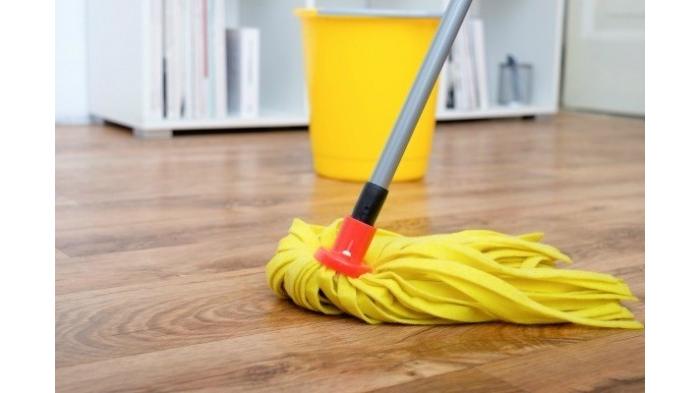 membersihkan lantai Dengan Mudah