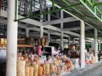 Melihat Beragam Produk Kerajinan di Pasar Sentolo Baru yang Biasa Dijadikan Oleh-oleh Khas Kulon Progo